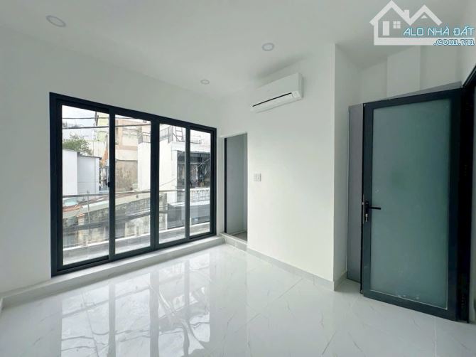 Nhà mặt tiền đường Tú Mỡ Phường 7 ngang 4m5 có 3 tầng 3 phòng giá 4 tỷ 700 SHR Quận Gò Vấp - 3