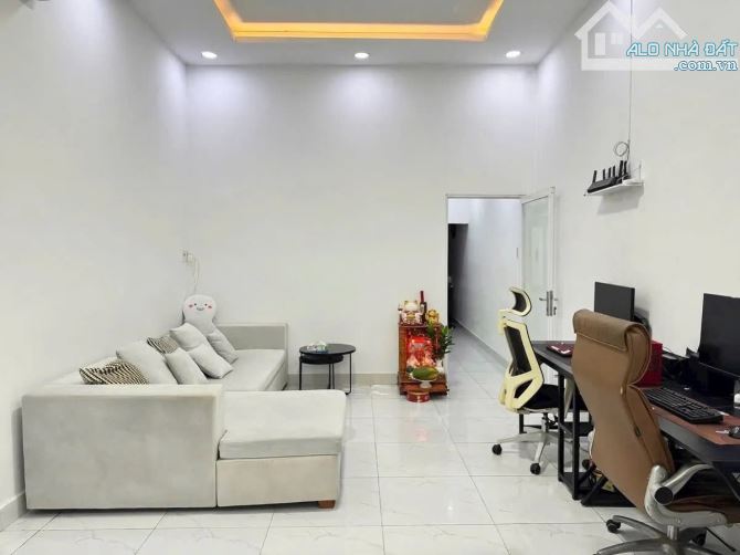 Bán nhà Gò Vấp cực đẹp, giá cực tốt, 68m2/4,5 tỷ, sát Tân Bình, SHR, an nình, hẻm rộng. - 3