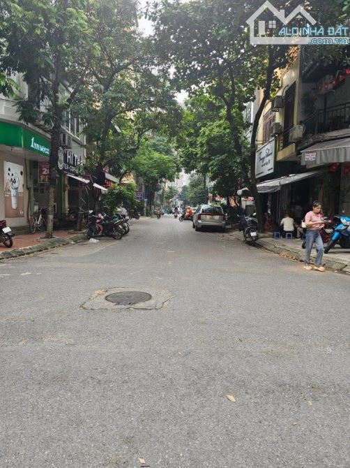 Bán đất Dương Khuê - Cầu Giấy. DT 80m2 x MT 6M. Giá 38.4 tỷ - 3