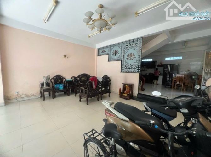 XE HƠI ĐỖ CỬA - DT SỬ DỤNG 70m2 ❌ 3 TẦNG BTCT - NGUYỄN XÍ, BT - NGANG KHỦNG 👉CHỈ 9.x TỶ. - 3