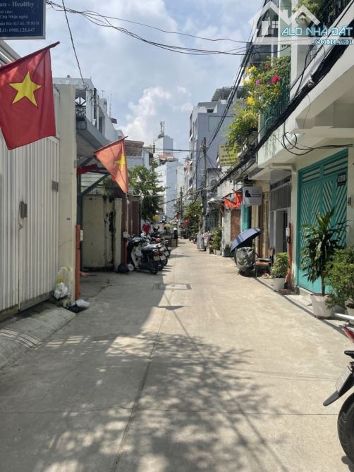 🌿 BÁN NHÀ NÁT Ở ĐƯỜNG HAI BÀ TRƯNG - HẺM XE TẢI – NHÀ C4 GIỮA TRUNG TÂM QUẬN 3 - 3