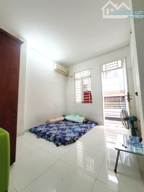 Bán nhà HẺM XE HƠI ĐẾN CỬA Nguyễn Thiện Thuật Q.3, 4 tầng, sổ vuông A4, nhỉnh 5 tỷ - 3