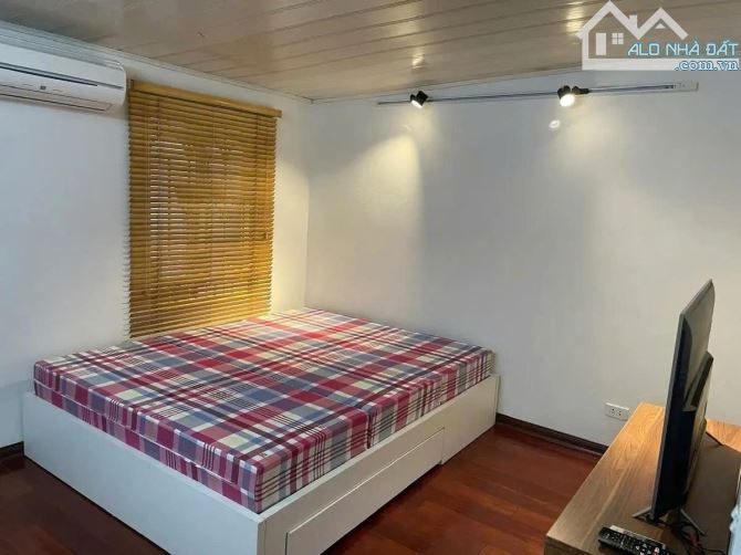 Vị trí đẹp Trần Quang Diệu 40m2 mặt tiền 5m ô tô thông gần Vườn Hoa 1-6 VIP Đống Đa - 3