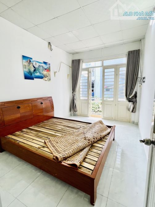 NHÀ MỚI DỌN Ở NGAY – TRUNG TÂM TÂN BÌNH – CHỈ NHỈNH 3 T.Ỷ - 3