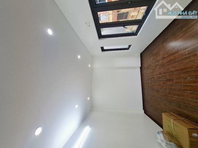 bán nhà long biên cự khối bát khối 6 tầng 30m2 nhỉnh 6 tỷ ngõ thông oto đỗ cửa - 3