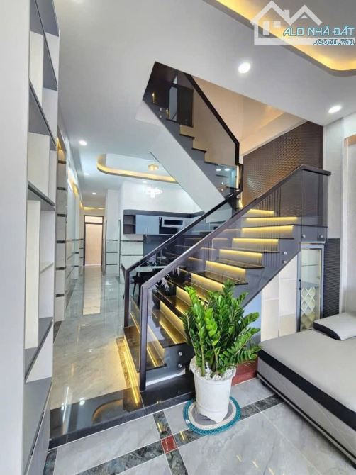 HÍNH CHỦ GỬI BÁN CĂN LẦU 5X21 VỪA HOÀN THIỆN NỘI THẤT NGAY TRUNG TÂM - 3