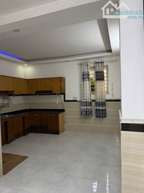 Nhà 2 tầng 2 phòng ngủ 4x10m mới đẹp nhà trống đường Quang Trung Phường Thông Tây Hội - 3