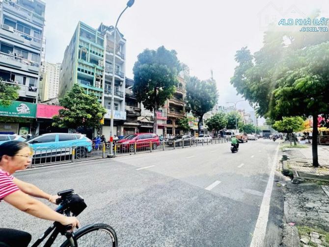 Bán nhà Mặt tiền Ba Tháng Hai, giao Lý Thường Kiệt, 12x16,5m Cấp 4 - tiện xây, 84 tỷ. - 3