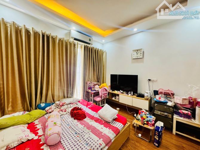 LÔ GÓC TÔN ĐỨC THẮNG - ĐỐNG ĐA: 55M², 4 TẦNG, MT 4M - NGÕ Ô TÔ TRÁNH, KINH DOANH! - 3