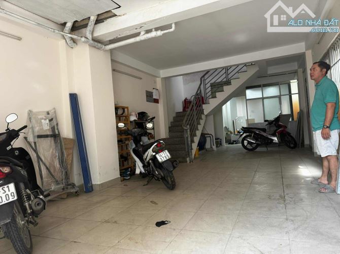 CHỈ 13 TỶ - 80m2 (4.5x18) - HXH THÔNG - CHDV 19 PHÒNG - DÒNG TIỀN 70TR/THÁNG - 3