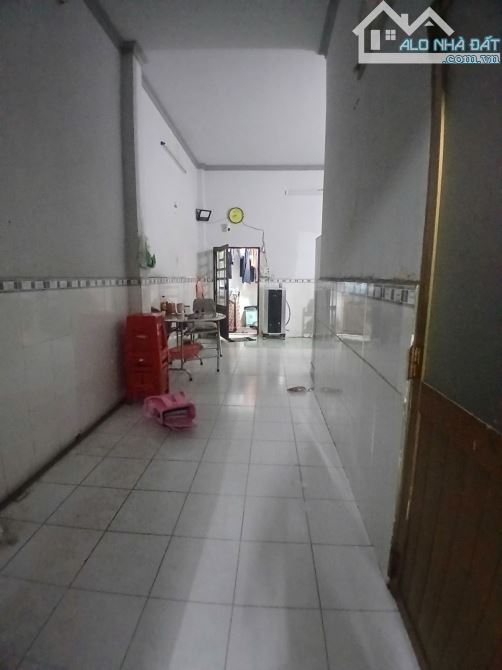 HẺM XE HƠI TRẢI NHỰA MỘT SẸC NGẮN LÊ VĂN KHƯƠNG - GẦN CHỢ THIẾC- 100M2 - GIÁ 5.68 TỶ - 4