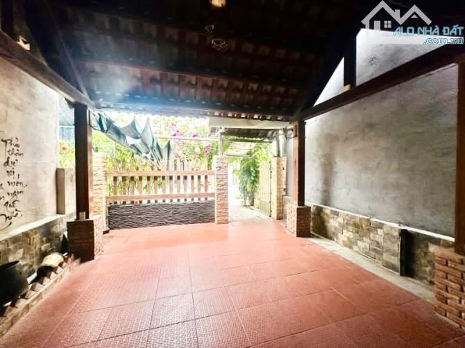 Nhà 2 tầng, ô tô vào nhà - Hoà Xuân- Giá chỉ 4,89 tỷ - 4