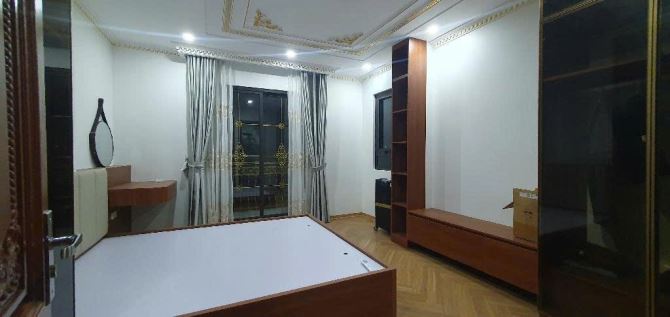 Bán nhà mặt phố Bát khối Cổ Linh 73 m 7 tầng thang máy mặt tiền 4,2 m kinh doanh đồng tiền - 4