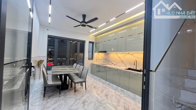 Bán nhà MTKD Khuông Việt Tân Phú 4x20.5m đúc 4 lầu giá 15 tỷ TL (trang bị thang máy) - 4