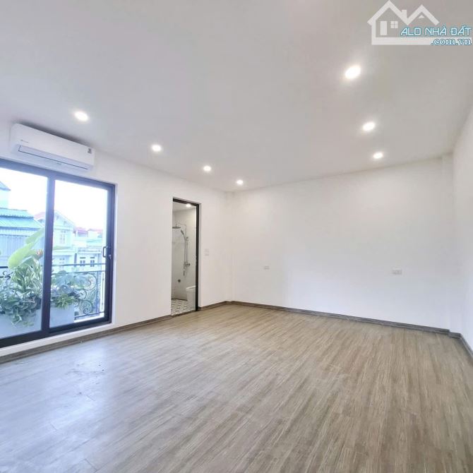 BÁN NHÀ PHỐ THẠCH BÀN LONG BIÊN NHỈNH 7 TỶ 50m 6 TẦNG THANG MÁY Ô TÔ KINH DOANH GẦN CHỢ - 4