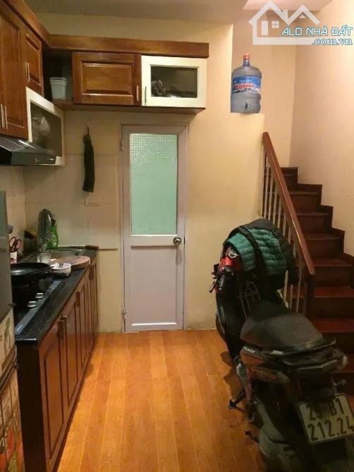 BÁN NHÀ PHỐ CHỢ KHÂM THIÊN ĐỐNG ĐA 20m 4Tầng Mt 3.5m GIÁ 4.7 TỶ NGÕ THÔNG KINH DOANH - 4