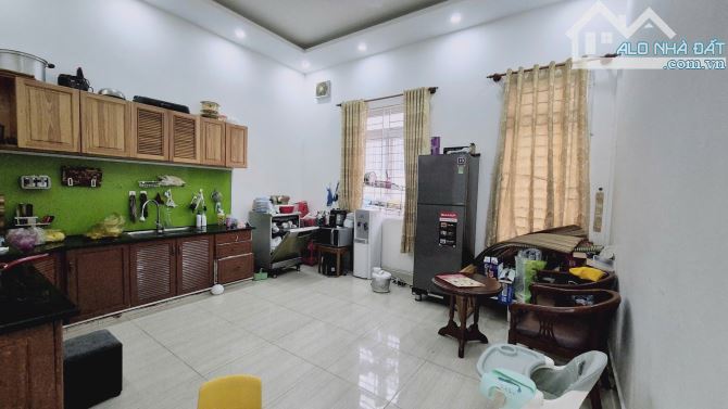 Bán Nhà Mặt Tiền Đường Yersin, Trung Tâm Đà Lạt – Sổ Hồng Riêng, Giá Tốt! - 4