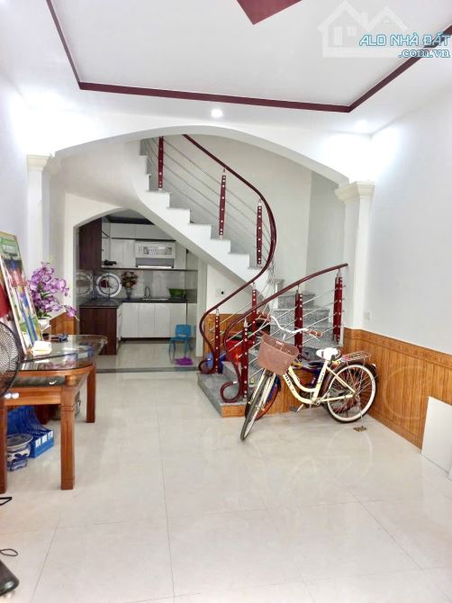 Khu Tô Vũ Kinh Doanh - 2 Tầng Độc Lập 36m2 - Chỉ 3 Tỷ 350 - 4