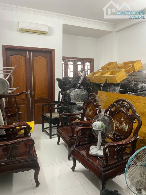 Bán nhà (4x15m) Bình Thạnh sát trường ĐH Văn Lang - Đặng Thuỳ Trâm, 4tầng 5PN. Gía 10 tỷ - 4
