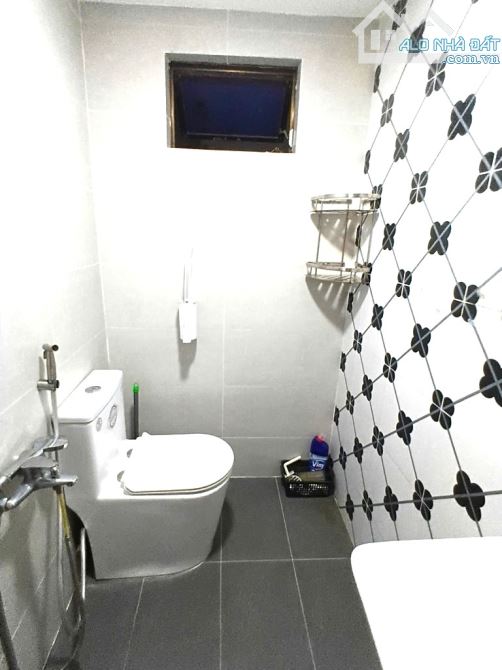 Bán nhà HẺM ÔTÔ ĐỖ CỮA Xô Viết Nghệ Tĩnh BTH, 5 tầng, sổ vuông A4, tài lộc, nhỉnh 6 tỷ - 4