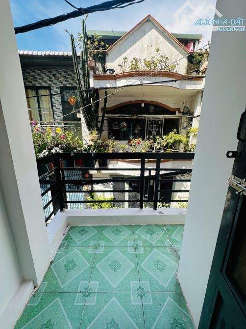 Bán Nhà 1 Trệt 1 Lầu Sân Thượng Lê Đình Cẩn - 4