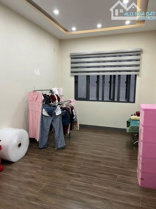 NP628                                                               BÁN NHÀ 1 LẦU  1 TRỆT - 4