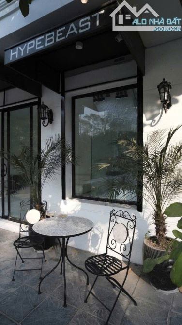 Nhà Bưởi 31m, 6 tầng, nhà mặt phô, đường trước nhà 20m, mới tinh, full nội thất, kinh - 4
