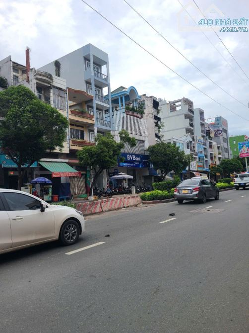 Căn Góc 2 Mặt Tiền Lạc Long Quân .Nhà Mới Đẹp MT 30m Hẽm Bên Hông 6m Chỉ 21 Tỷ. - 4