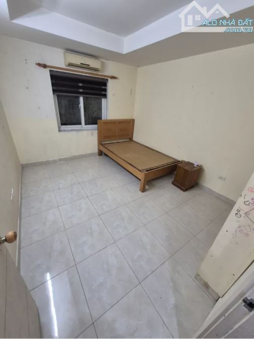 Bán căn hộ chung cư South Tower - Trần Thủ Độ, Hoàng Mai diện tích 71m2, 2PN - 4