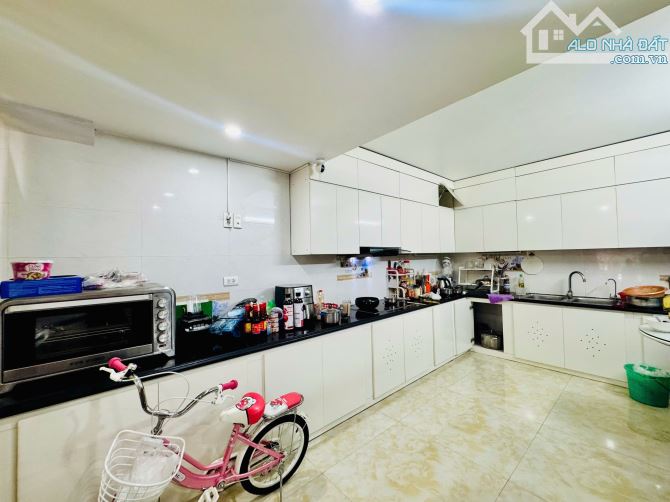LÔ GÓC TÔN ĐỨC THẮNG - ĐỐNG ĐA: 55M², 4 TẦNG, MT 4M - NGÕ Ô TÔ TRÁNH, KINH DOANH! - 4