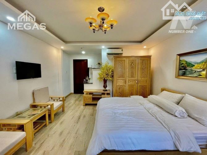 Cho thuê studio ban công thoáng quận 1 - 4
