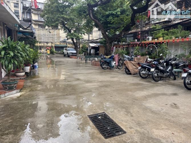Bán tập thể tầng 2 Bách Khoa Tạ Quang Bửu, sổ 40m2 sử dụng 75m2  Trung tâm Bách Kinh Xây - 4