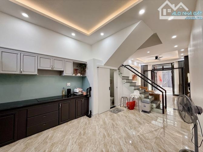 NHÀ ĐẸP NGUYỄN DUY TRINH CHƯA QUA VÒNG XOAY PHÚ HỮU, QUẬN 9 - 54M² – 3 TẦNG - 5