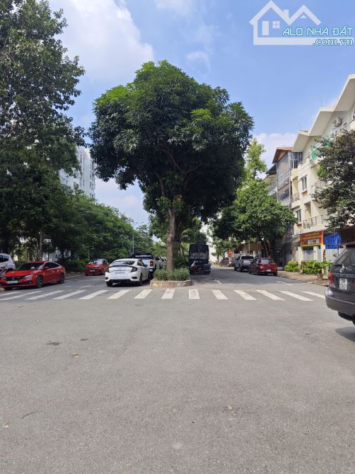 BÁN  CHUNG CƯ VIP1 VIGLACERA – HỮU HƯNG, TÂY MỖ, NAM TỪ LIÊM. 61M2 – 2PN. 4,29 TỶ - 5