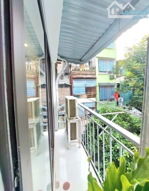 BÁN CĂN TẬP THỂ PHỐ 8-3, 50M2, 2 NGỦ, WC KHÉP KÍN - 5