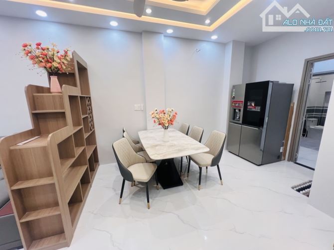 Bán Nhà 110m2 , 7 PN , chia 2 căn vừa ở vừa thuê 7tr/tháng , Huỳnh Tấn Phát , Quận 7 - 5