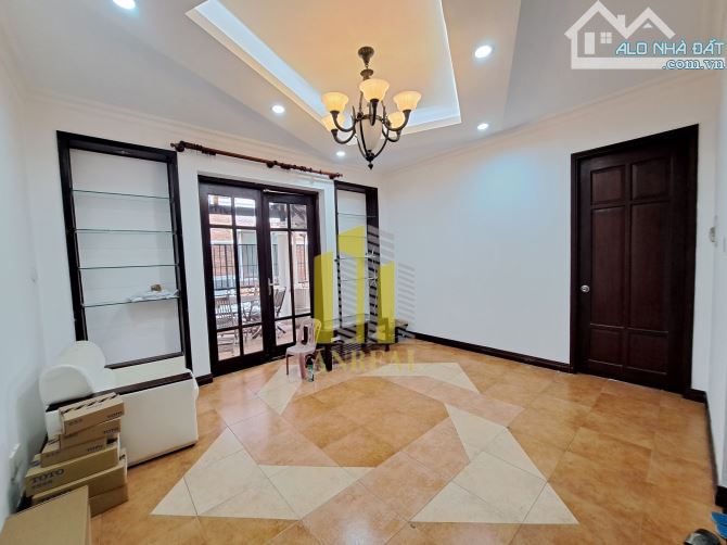 CHO THUÊ BIỆT THỰ NGUYỄN VĂN HƯỞNG ĐẦY ĐỦ NỘI THẤT GIÁ 2500 USD - 5