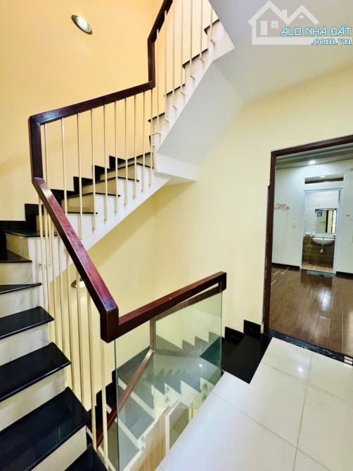 Nhà 4 Tầng - HXH - Phan Đình Phùng - Phường 15 - Phú Nhuận - DT 60m2(4.3x14) - 5