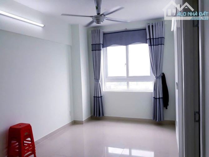 C/c Bàu Cát, Hồng Lạc,Tân BÌnh căn 2p ngủ,không nội thất,9.6tr - 5