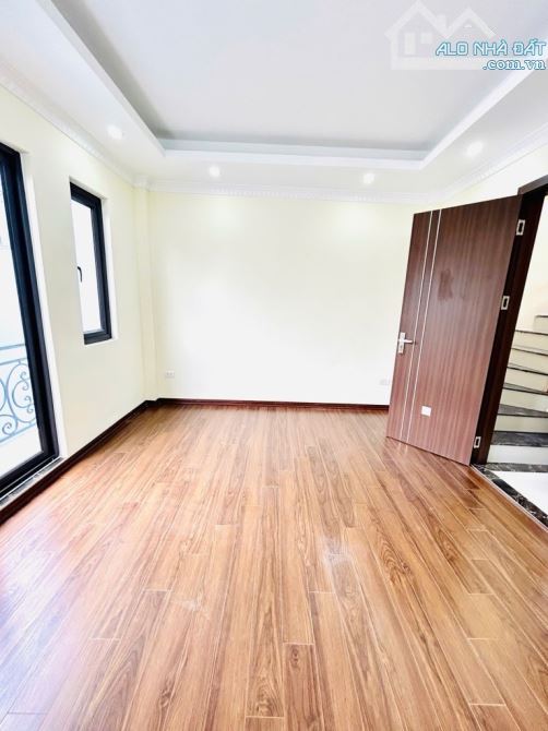 Bán nhà Thanh Lân, mới, 5 tầng, 3 ngủ, 6.85 tỷ, sổ chính chủ, gần ô tô - 6