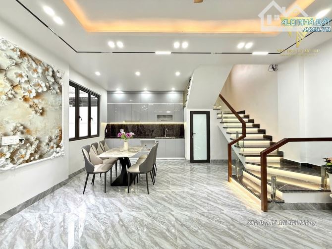 Bán Nhà Hồ Sen, Dư Hàng Kênh, Lê Chân . Giá 4,98 tỷ - 4 tầng -70m - 6
