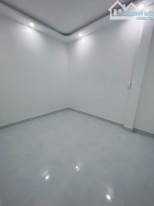 1/ Khu Lê Văn Quới, gần Bốn Xã, Q. Tân Phú, Q. 11. Nhà mới đẹp. 47m2, 2 tầng, hxh - 6