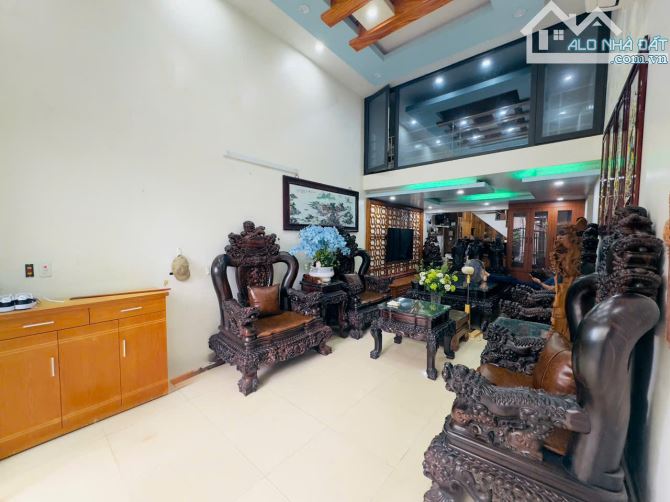Nhà 3 tầng sân cổng mặt ngõ Phố Lương Khánh Thiện-Ngô Quyền-Hải phòng - 6
