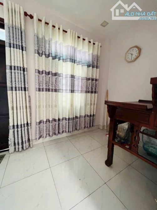 Bán gấp nhà 3 tầng,4.1x16,HXH sát bên Emart Phan Huy Ích, GV:giá tốt - 6