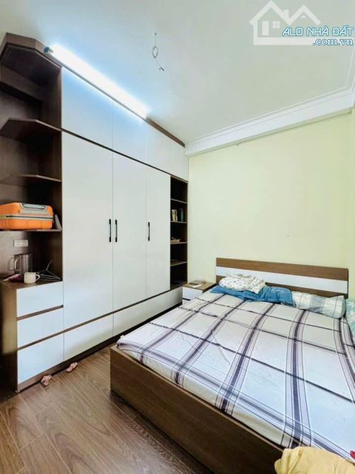 Giáp Nhị - Chỉ 170 Tr/m có ngay - Nhà dân - 10 M ra ô tô - Gần phố - Full Nội Thất. - 6