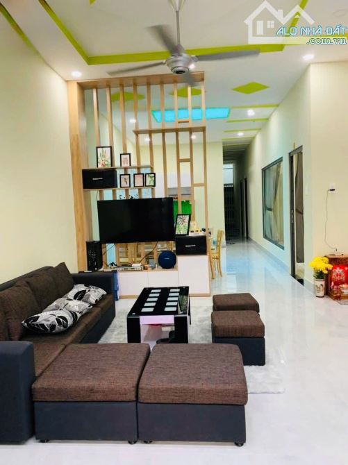 Kẹt bán nhà DT rộng 128m2 (6,4 x 20m) công viên Hoàng Diệu 2 đường ô tô 2 chiều thông 10tỷ - 6