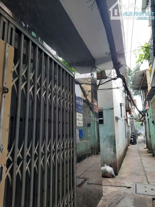 - NHÀ HẺM LÊ VĂN SỸ, 10M RA  TRƯỜNG SA - 4 TẦNG LẦU - CHỈ 4.6 TỶ. HCĐ, TIỆN KDDV - - 6