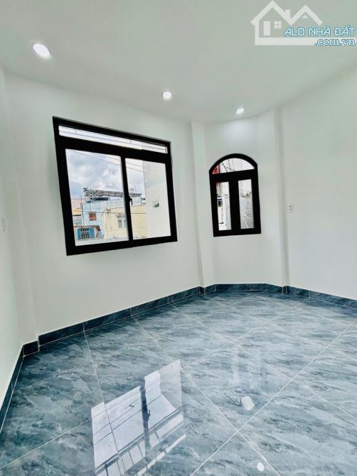 🏡Nhà đẹp Tân Hoà Đông - 25m2 - N.gang 3.7m - 2 Tầng , 2pn - Hẻm 3m , Cách mặt tiền hẻm 🏡 - 7