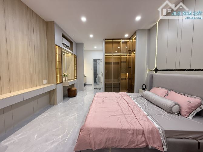 Bán gấp nhà 4 lầu Hẽm Ô Tô. Phan Huy Ích, P.15, Tân Bình 7.38 tỷ. TL - 7