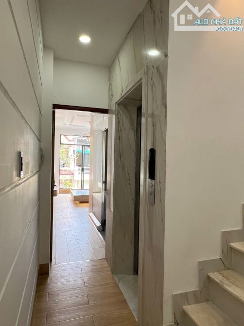 Bán nhà HXH Cách Mạng Tháng Tám, P 11, Q 3 Giá 8 TỶ 9. DT 36 m2 5 Tầng ( có thang máy) - 7